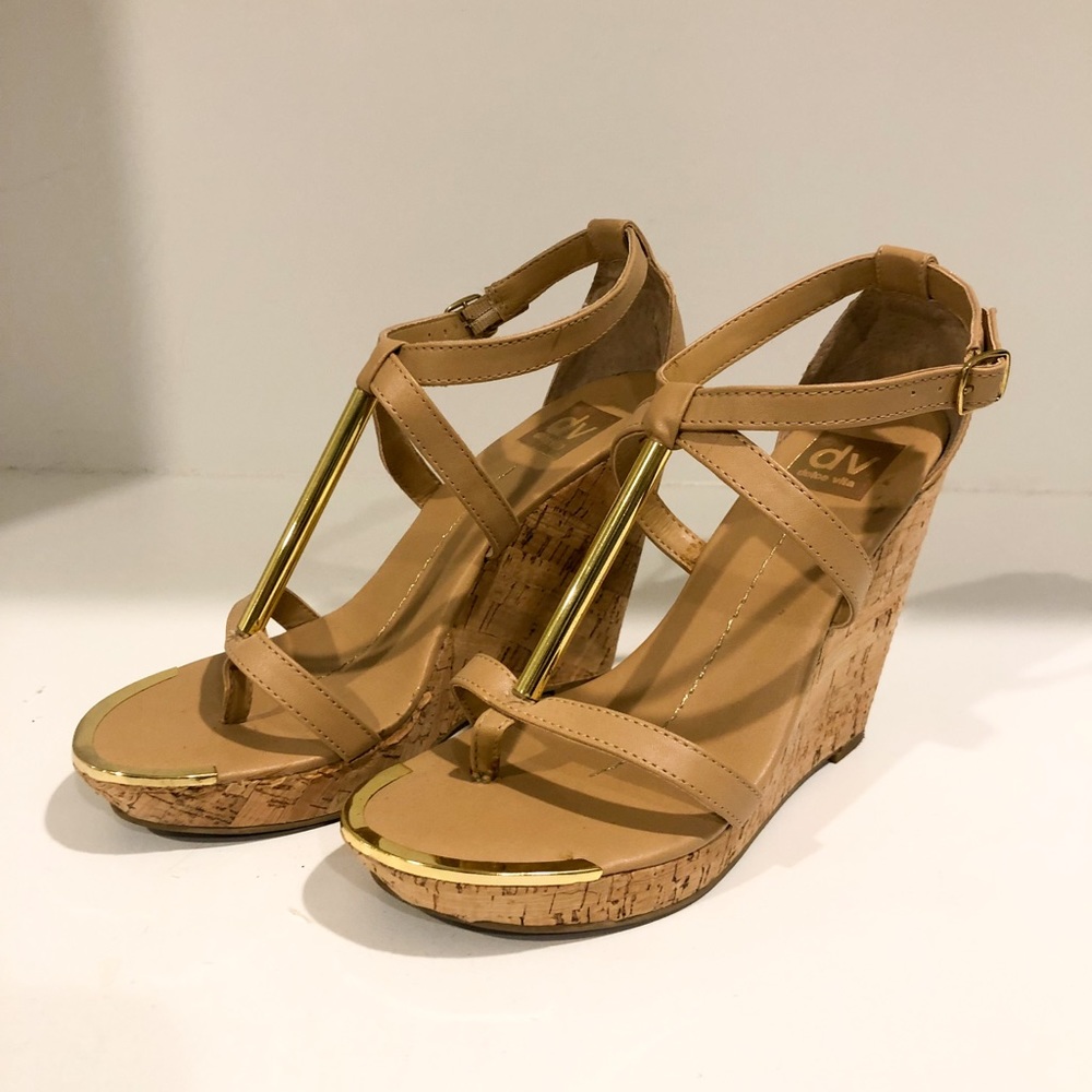 Tan Wedge with Gold Detail